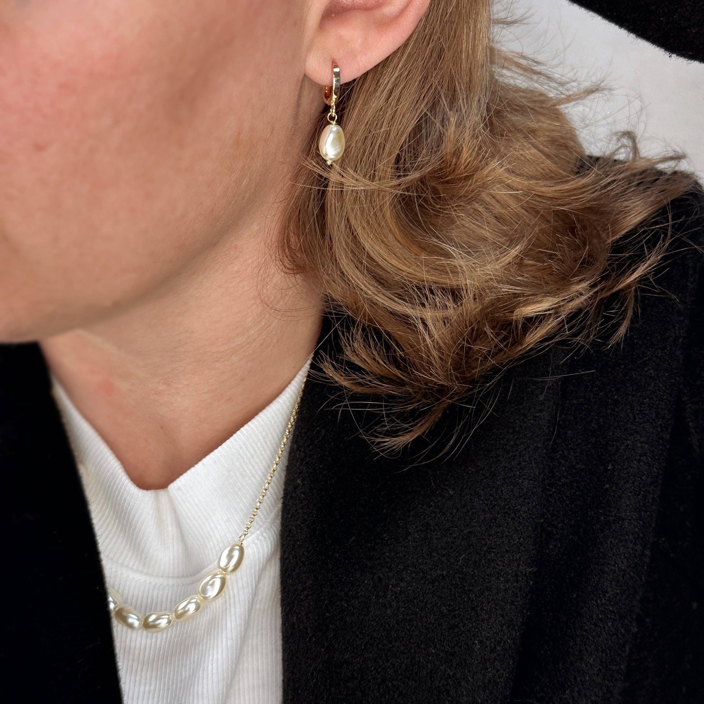 Percy Pearl Hoop Earrings