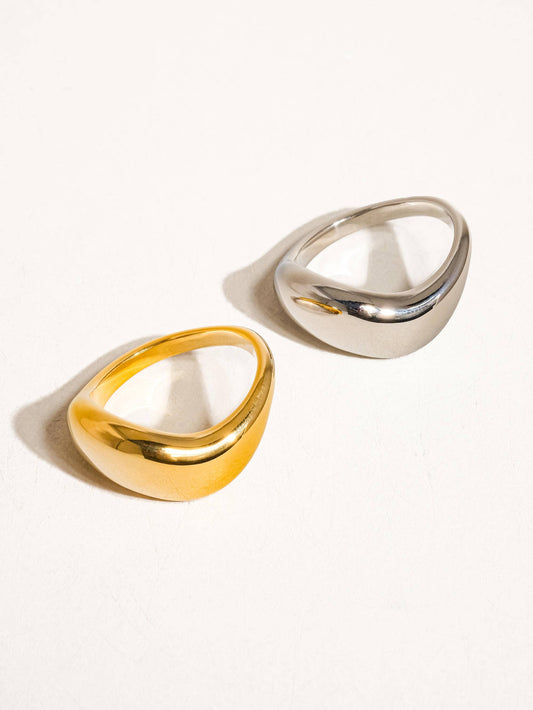 Nadia Wavy Ring