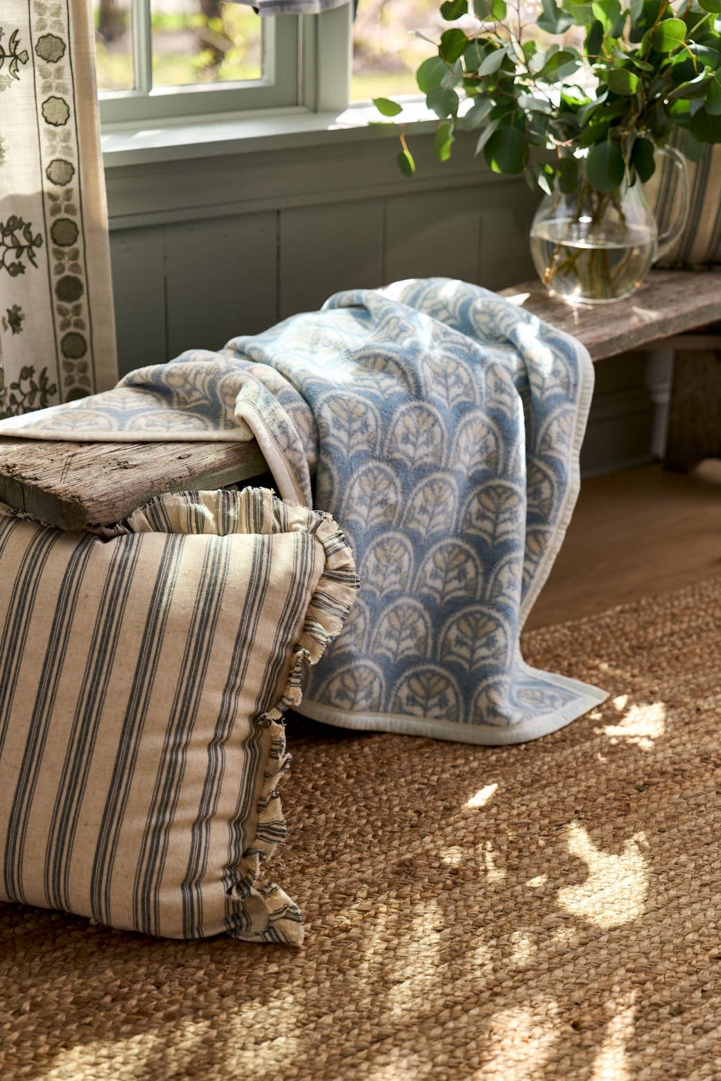 Cottage Scallop ChappyWrap Blanket