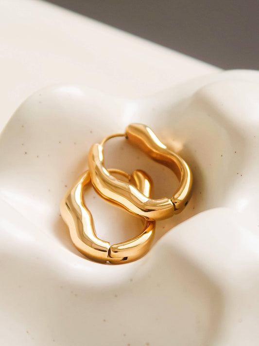 Francesca Wavy Hoop Earrings