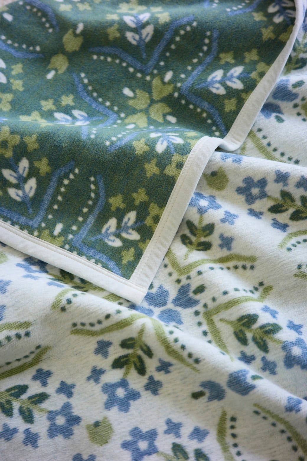 Farmhouse Flowers ChappyWrap Blanket